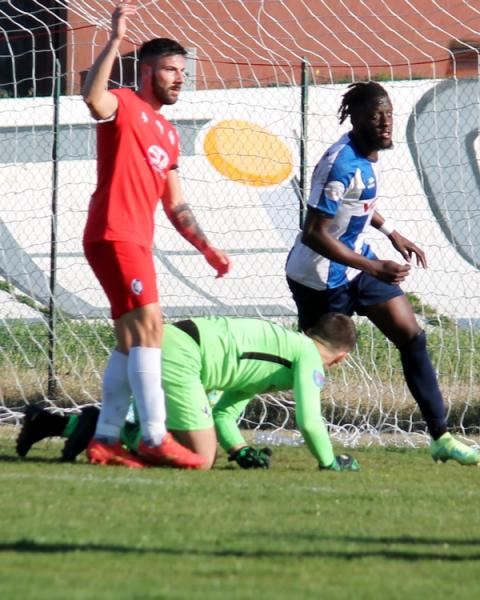 Adama Coulibaly, attaccante, Li Punti