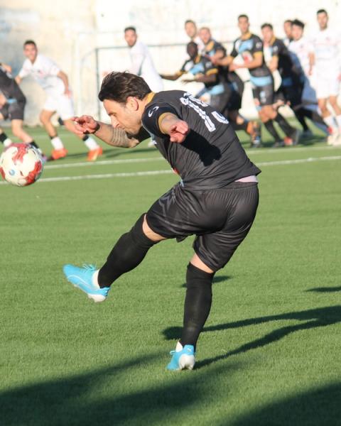 Fabio Lauria, attaccante, Macomerese 