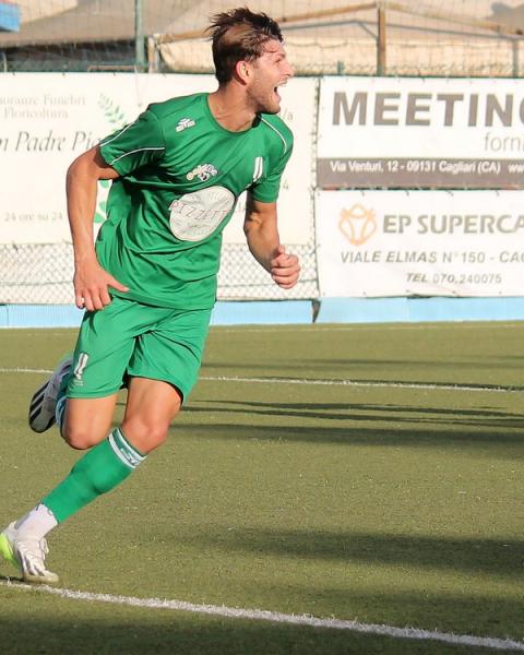 Federico Porru, attaccante, Sant'Elena