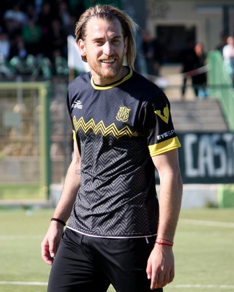 Santiago Arnaudo, centrocampista, Villasimius