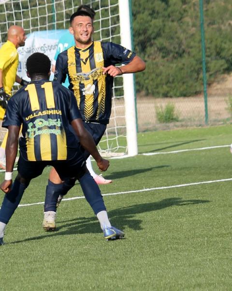 Lorenzo Camba, attaccante, Villasimius