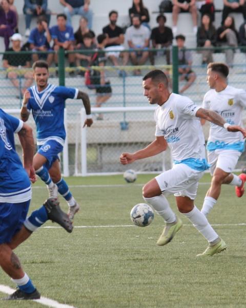 Julian Miranda, centrocampista, Villasimius