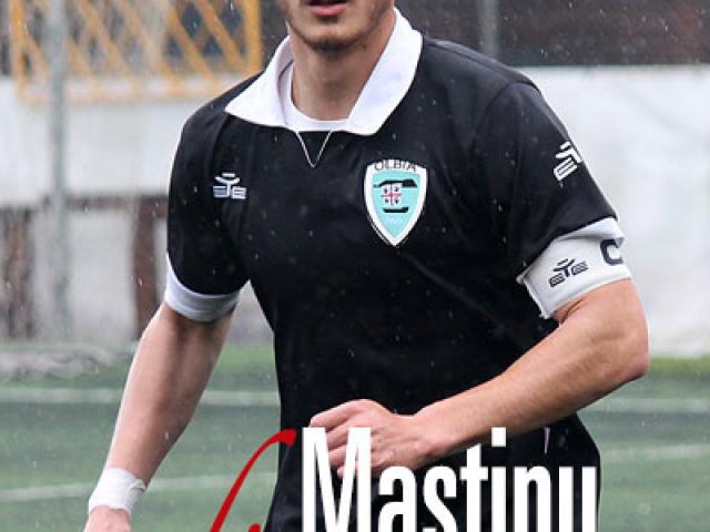 Giuseppe Mastinu lascia l'Olbia e approda in serie B: l'attaccante sassarese firma un contratto biennale con lo Spezia