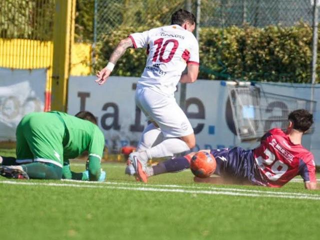 Felipe Roccuzzo, centrocampista, Alghero
