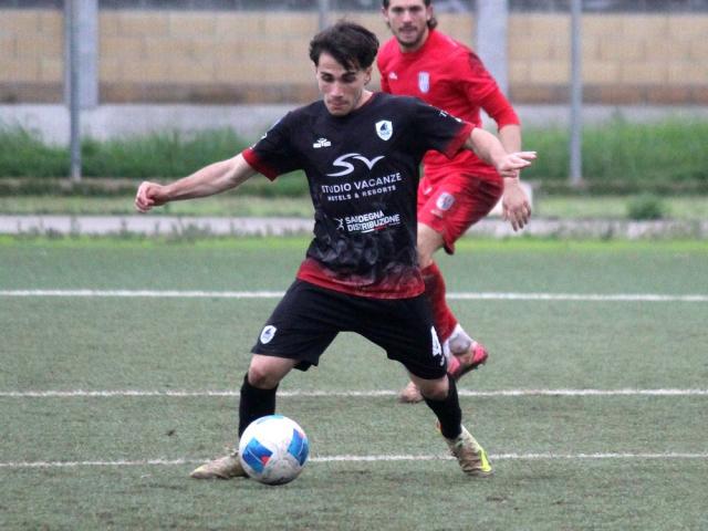 Gianmarco Schirru, centrocampista, Budoni