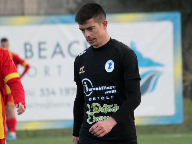 Mattia Floris, attaccante, COS