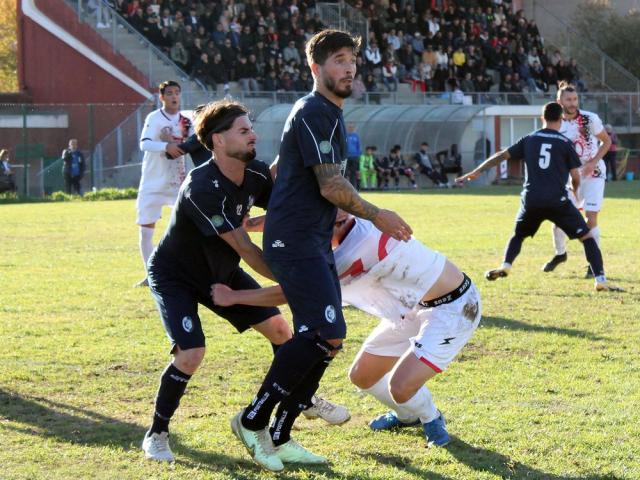 Lorenzo Melis, centrocampista, Carbonia