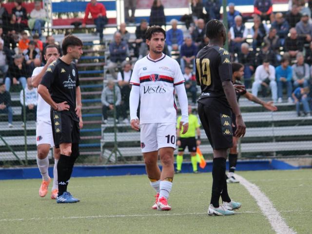 Matteo Vinci, attaccante, Ferrini