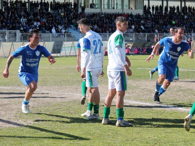 Mauricio Bringas, centrocampista, Tempio