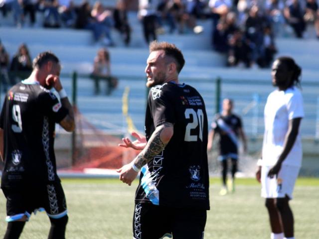 Alvaro Lima, centrocampista, Ilvamaddalena