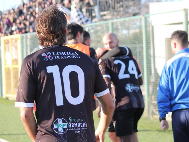 Mattia Gueli, centrocampista, Ossese