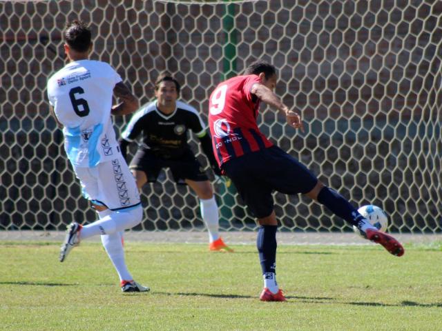 Joel Salvi Costa, attaccante, Iglesias