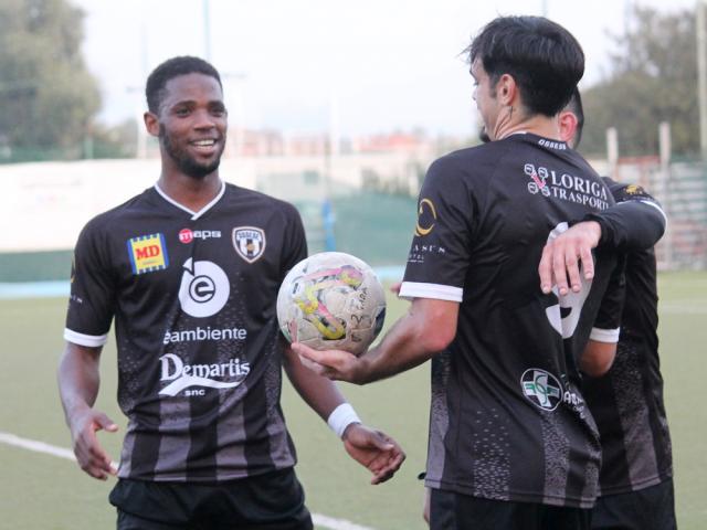 Ezequiel Franchi, attaccante, Ossese