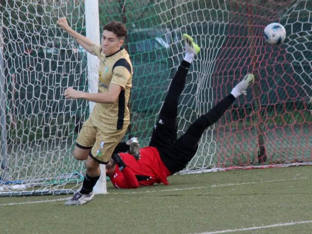 Fabio Cadoni, attaccante, Castiadas