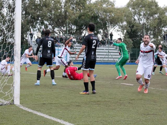 Gianluca Podda, attaccante, Ferrini