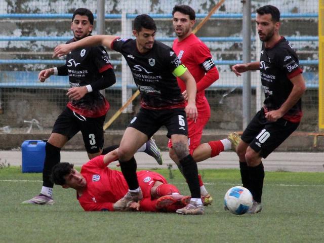 Marco Farris, difensore, Budoni