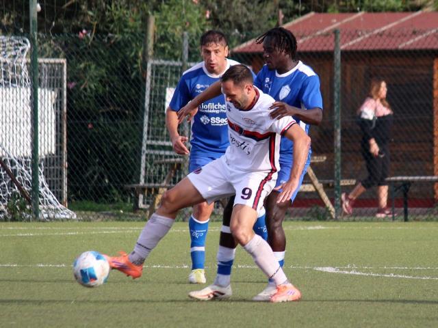 Gianluca Podda, attaccante, Ferrini