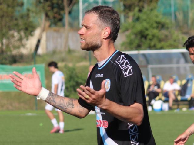 Caio De Cenco, attaccante, Ilvamaddalena