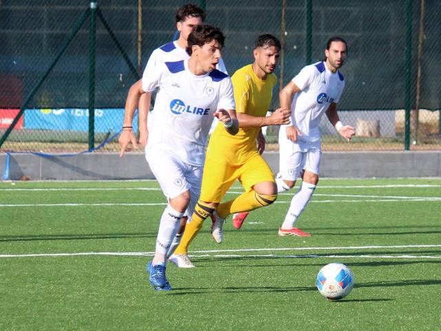 Mario Corcione, centrocampista, Monastir