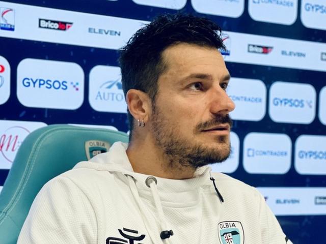Daniele Dessena, centrocampista, Olbia