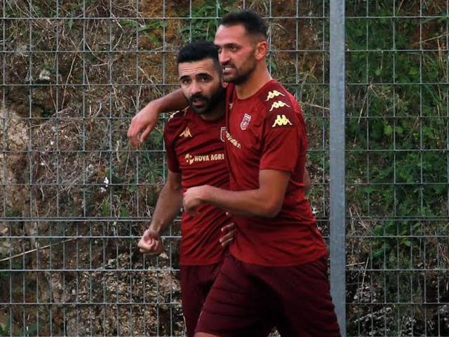 Nanni Spanu, difensore, Oschirese 