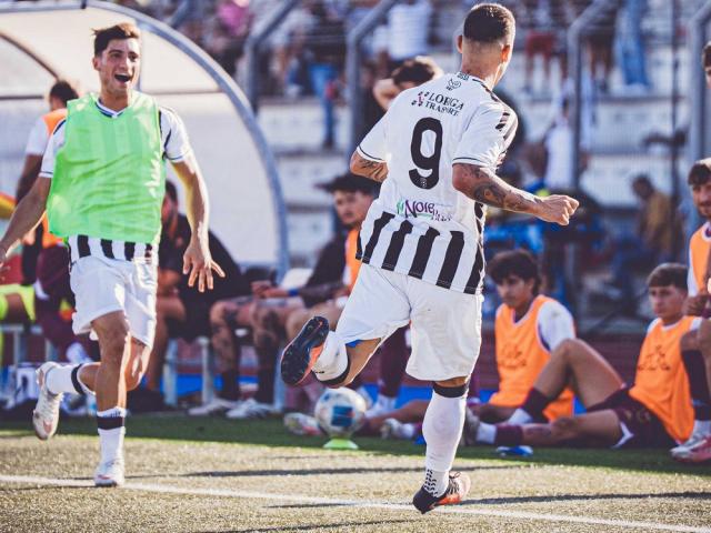 Blas Tapparello, attaccante, Ossese