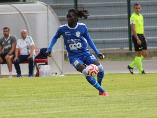 Momo Sakho, centrocampista, Tempio