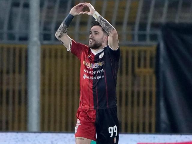 Daniele Sorrentino, attaccante, Torres