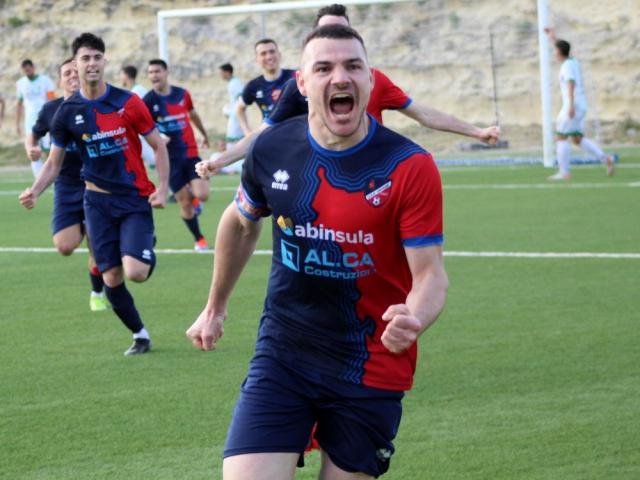 Domenico Saba, attaccante, Usinese