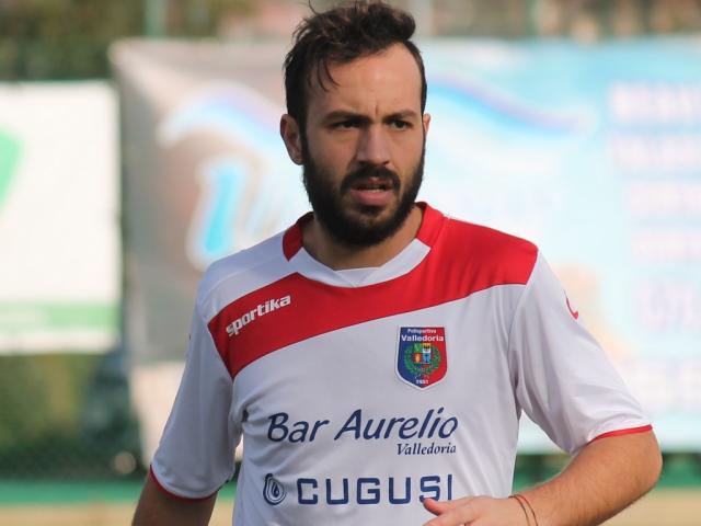 Giuseppe Pitruzzello, centrocampista, Valledoria