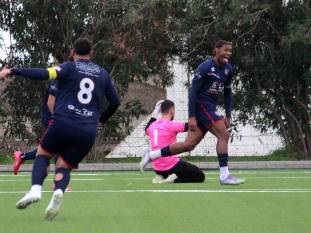 Luc Oli Oro, attaccante, Vecchio Borgo