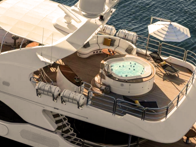 Yacht di lusso
