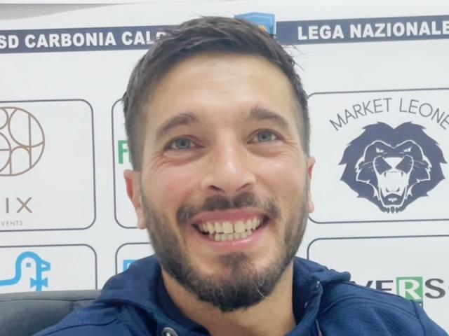 Tomas Pavone, attaccante, Carbonia