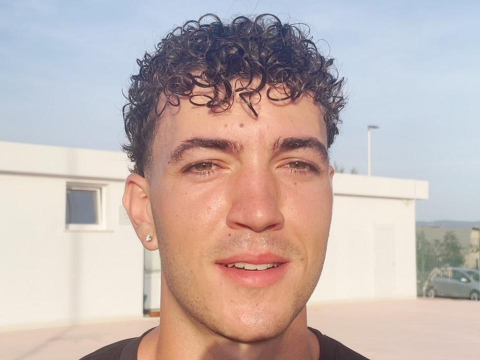 Andrea Manca, centrocampista, Sant'Elena
