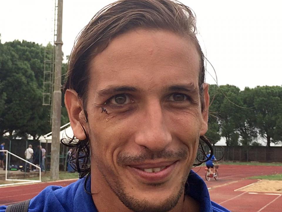 Gianluca Rolandone, centrocampista, Nuorese