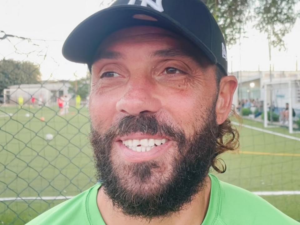 Mauro Ragatzu, attaccante, Sant'Elena