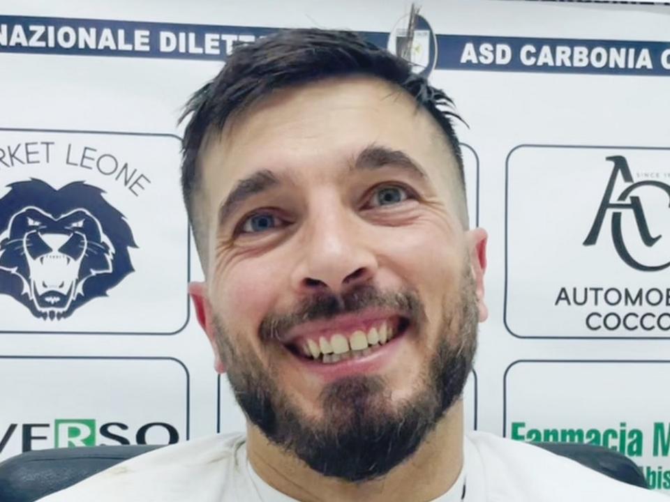 Tomas Pavone, attaccante, Carbonia