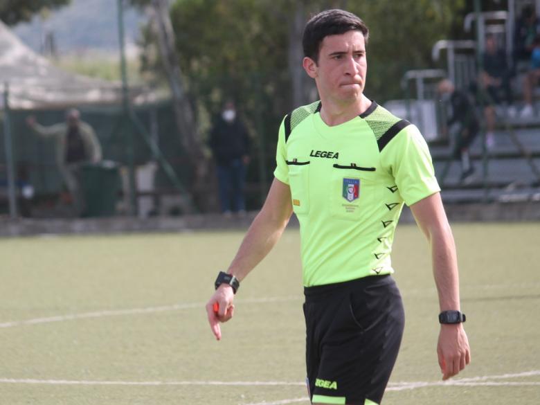 Arbitro Andrea Senes di Cagliari