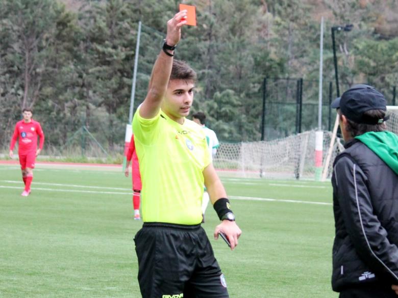 Arbitro Nicolo D'Elia di Cagliari