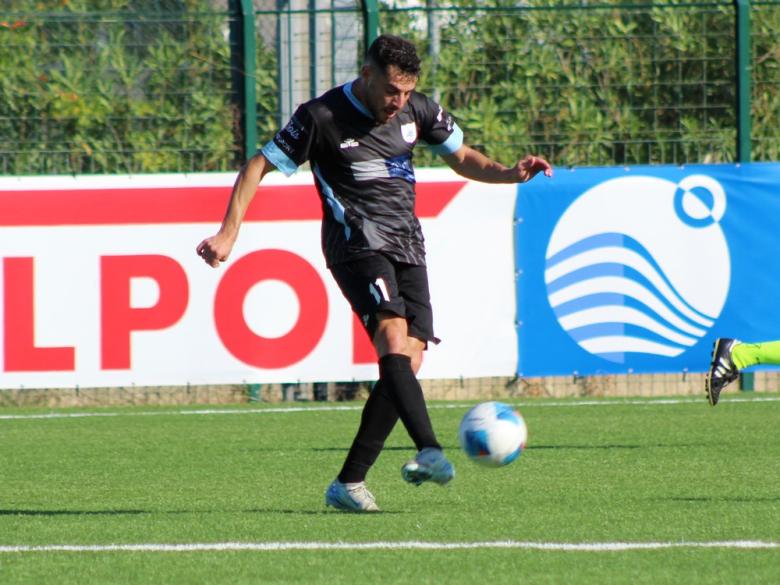 Giacomo Santoro, attaccante, Budoni