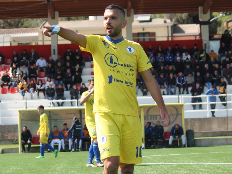 Pietro Ladu, centrocampista, COS