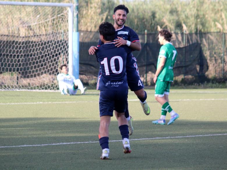 Andrea Corda, centrocampista, Ferrini