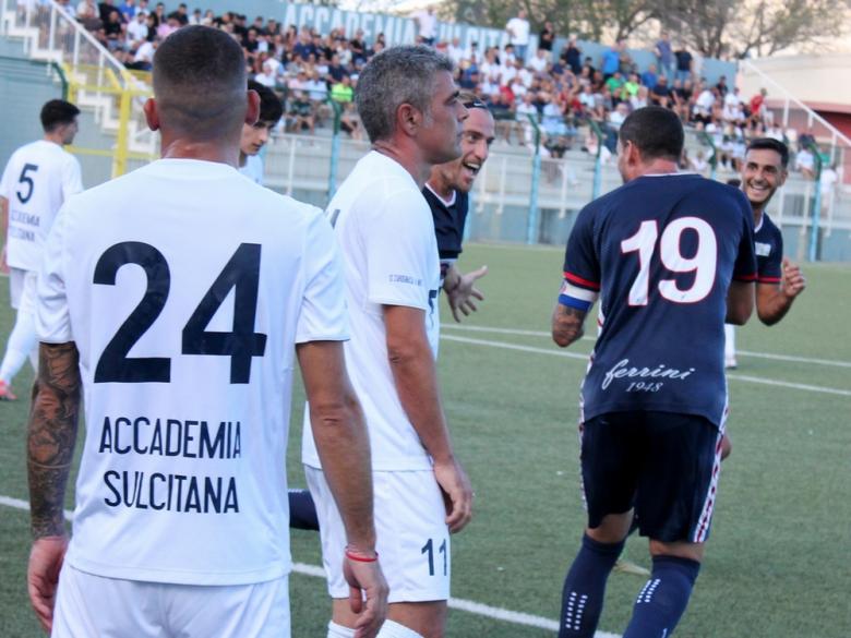Santiago Arnaudo, centrocampista, Ferrini