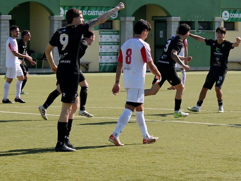 Fabio Cadoni, attaccante, Castiadas