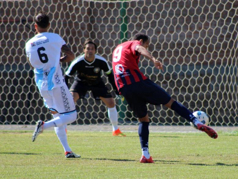 Joel Salvi Costa, attaccante, Iglesias