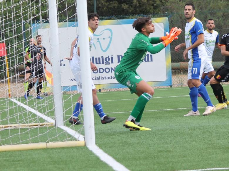 Aniello De Luca, portiere, COS