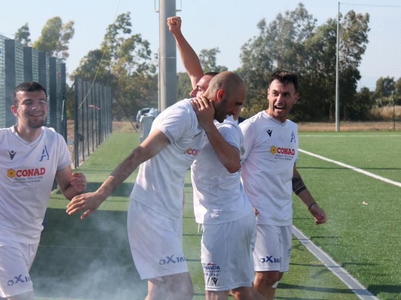 Momo Cosa, attaccante, Antiochense