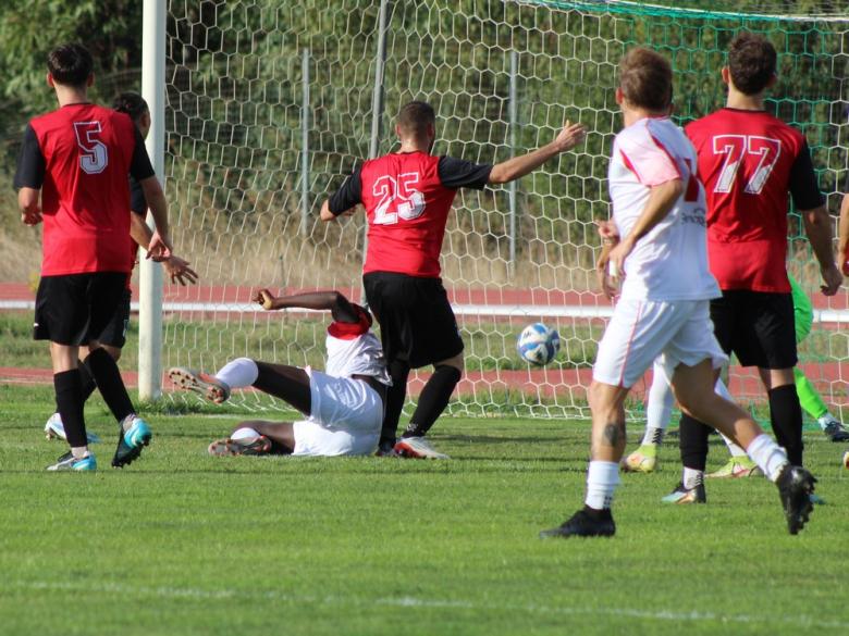 Carlos Mboup, attaccante, Guspini