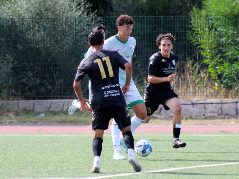 Andrea Manca, centrocampista, Sant'Elena