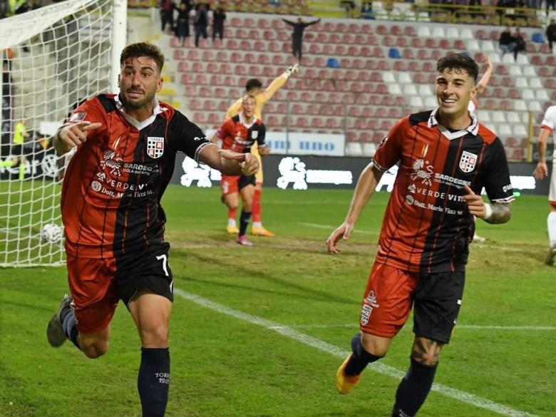 Ernesto Starita, attaccante, Torres